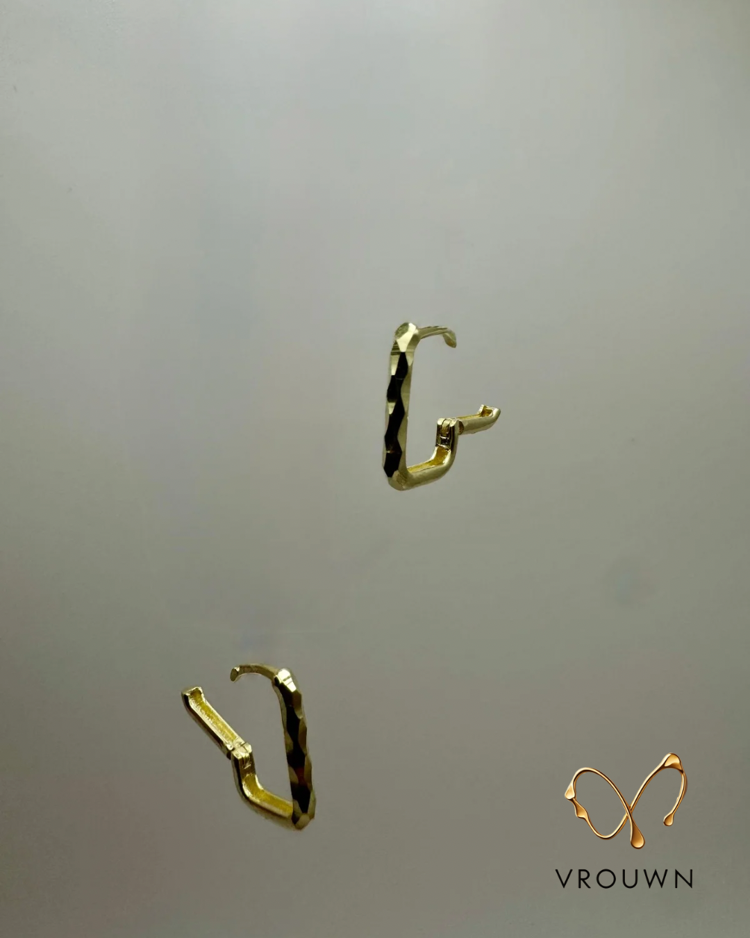 Shine Square Faceted Hoop